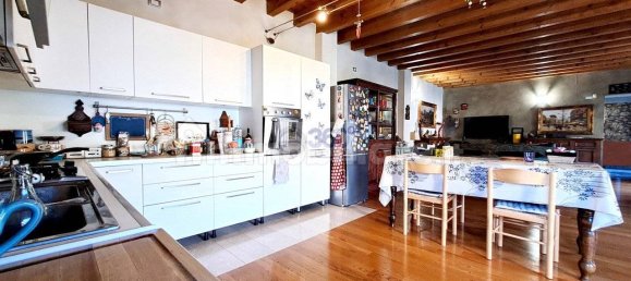 4 bedrooms Villa in Gussago, Italy No. 153586 21