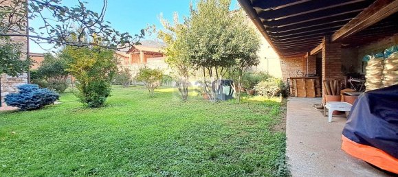 4 bedrooms Villa in Gussago, Italy No. 153586 9