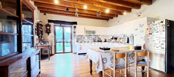 4 bedrooms Villa in Gussago, Italy No. 153586 18