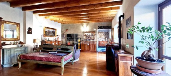 4 bedrooms Villa in Gussago, Italy No. 153586 11