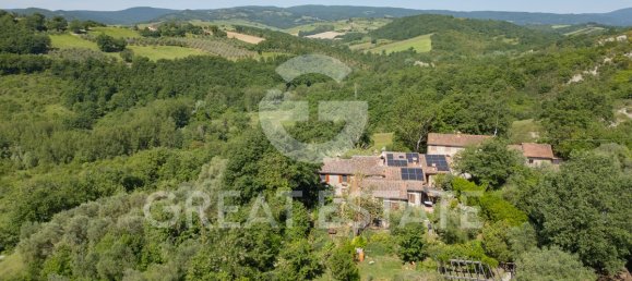 6 bedrooms House in Fabro, Italy No. 288033 2