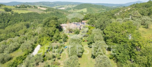 6 bedrooms House in Fabro, Italy No. 288033 8