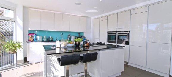 4 غرف نوم منزل في Park Langley, United Kingdom رقم 1121 5