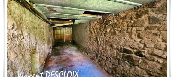 3 bedrooms House in Yonne, France No. 300777 15