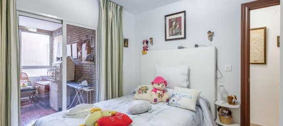 Apartamento de 4 dormitorios en Granada, Spain No. 156192 16