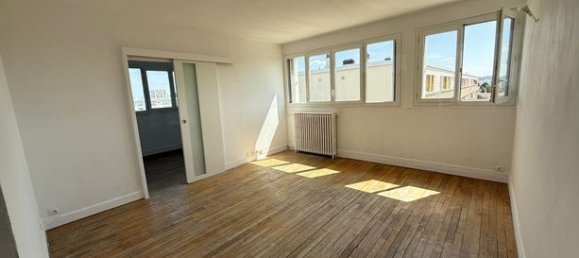 Квартира с 3 спальнями в Нёйи-сюр-Марн, Франция № 364036 2