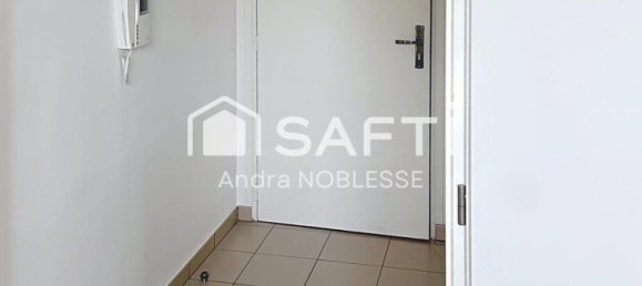 Studio in Nanteuil-le-Haudouin, France, Nr. 54763 2