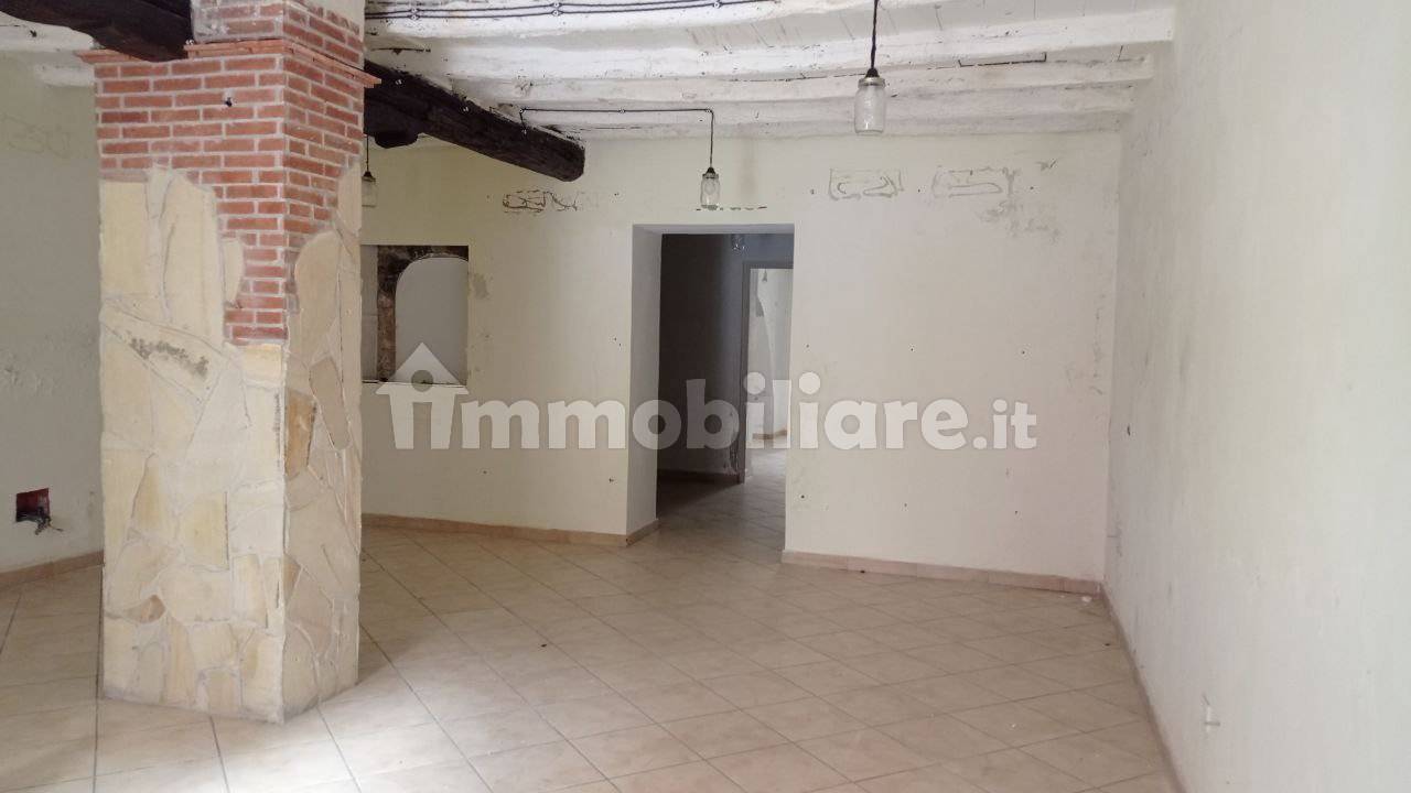 3غرفة عقار تجاري في Milazzo, Italy رقم 84101