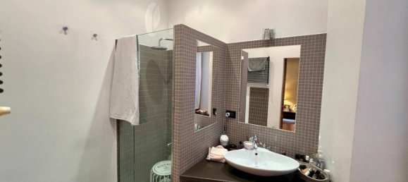 3غرفة شقة في Turin, Italy رقم 157992 28