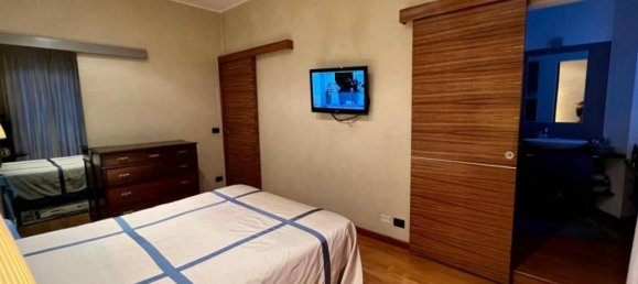 3غرفة شقة في Turin, Italy رقم 157992 20