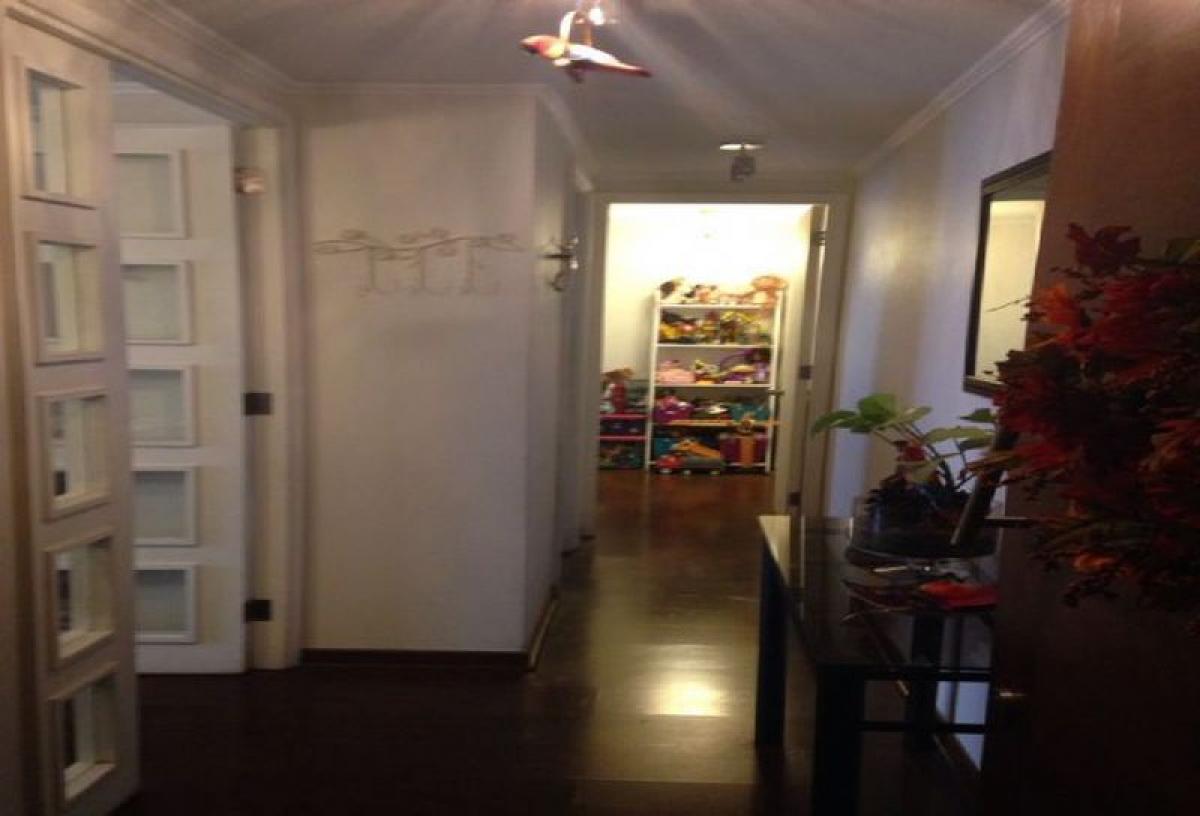 3 bedrooms Apartment in Santiago, Chile No. 2021