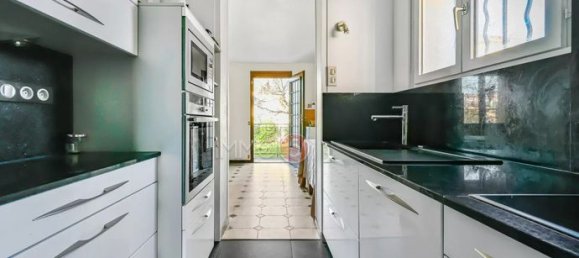 5 Schlafzimmer Haus in Villemomble, France, Nr. 354735 10