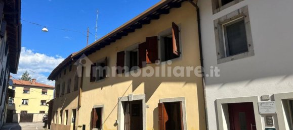 Дом с 3 спальнями в Удине, Италия № 375347 3