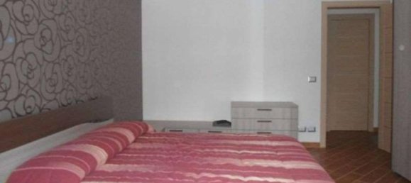 5-salle Appartement à Scicli, Italy No. 73110 3