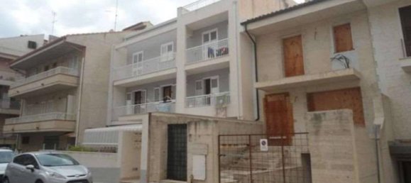 5-salle Appartement à Scicli, Italy No. 73110 6