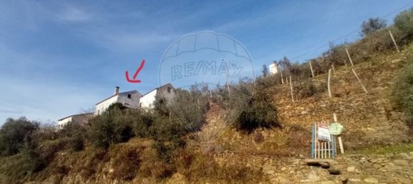 3 bedrooms House in Alvaro, Portugal No. 166687 30