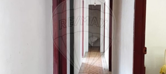 3 bedrooms House in Alvaro, Portugal No. 166687 4