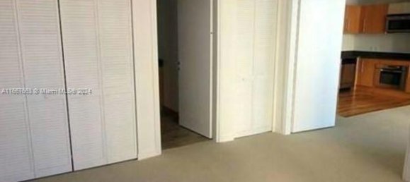 1 dormitorio propiedad comercial en venta en Miami, Miami-Dade, Florida, USA № 615761 2