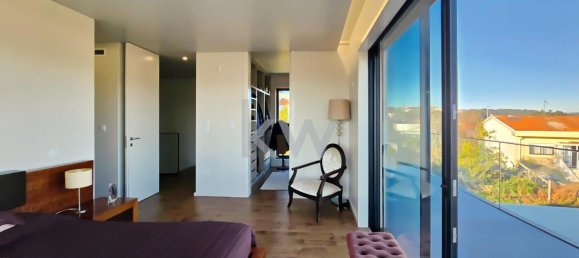 3 bedrooms House in Sao Joao da Madeira, Portugal No. 184806 15