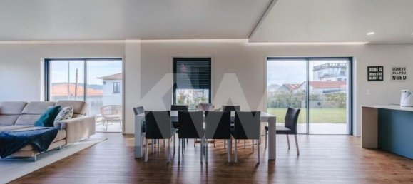 3 bedrooms House in Sao Joao da Madeira, Portugal No. 184806 32