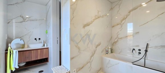 3 bedrooms House in Sao Joao da Madeira, Portugal No. 184806 10