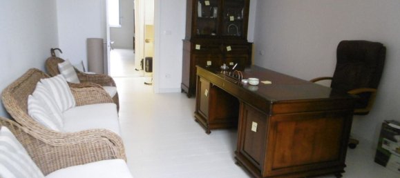 Apartamento de 6 habitaciónes en Livorno, Italy No. 163197 13