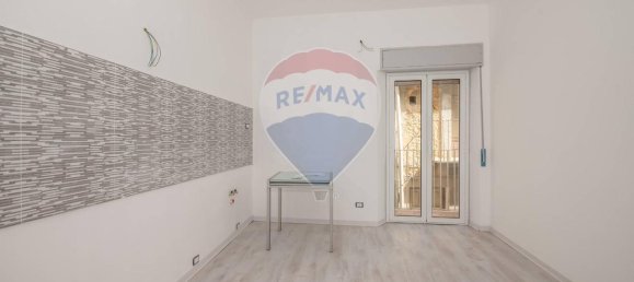 2-salle Appartement à Caltagirone, Italy No. 29891 3