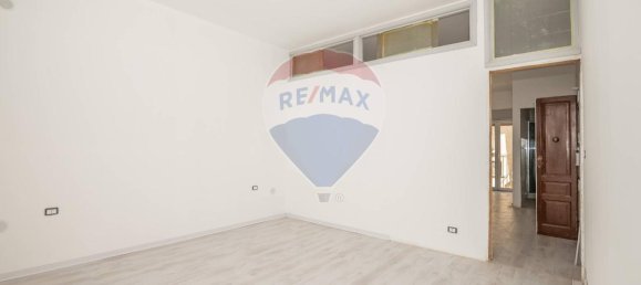 2-salle Appartement à Caltagirone, Italy No. 29891 15