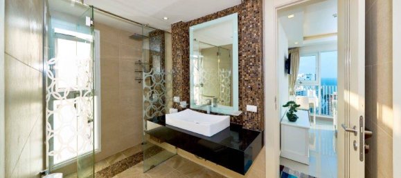 3 bedrooms Condo in Pattaya, Thailand No. 1059 6