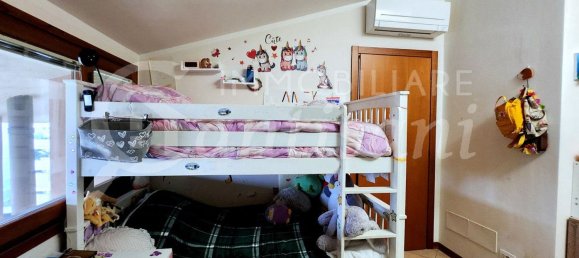 4 rooms Penthouse in Florence, Italy No. 212417 3