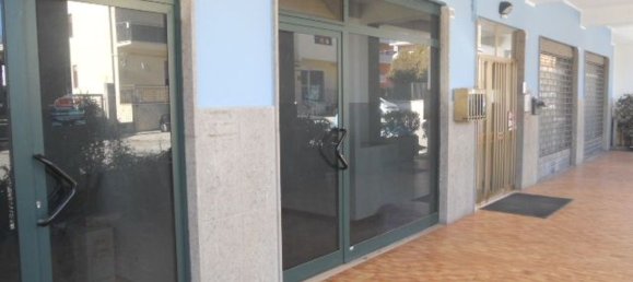 4 rooms Commercial property in Avezzano, Italy No. 76062 15