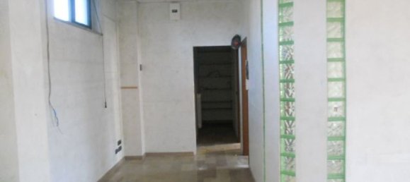 4 rooms Commercial property in Avezzano, Italy No. 76062 8