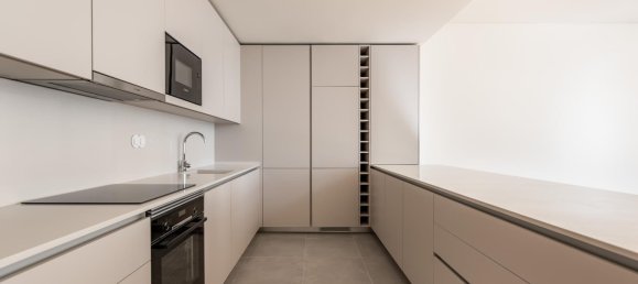 2 bedrooms Apartment in Lisbon, Portugal No. 106588 11