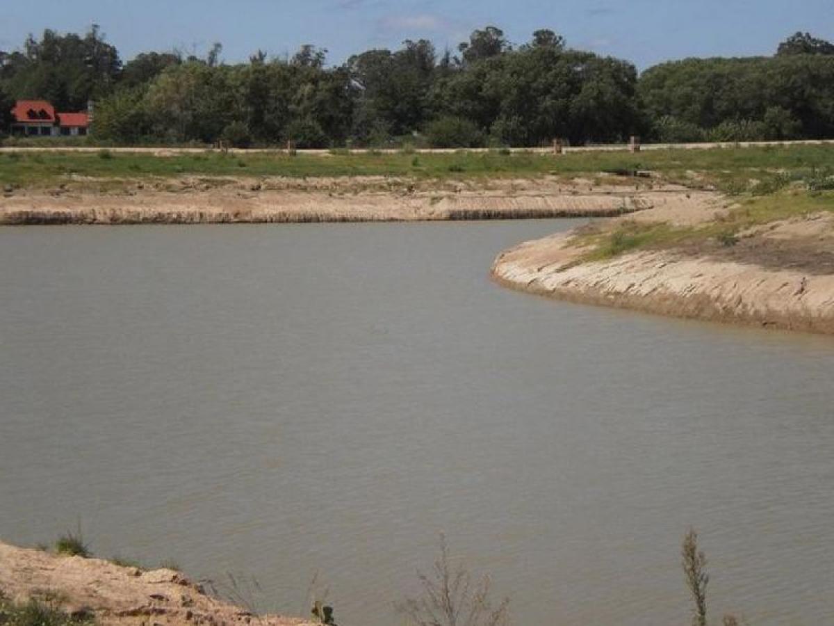 Grundstück in Escobar, Argentina, Nr. 119793