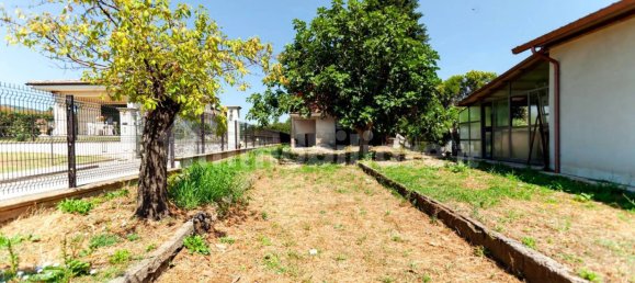 2 bedrooms Villa in Palestrina, Italy No. 80051 4