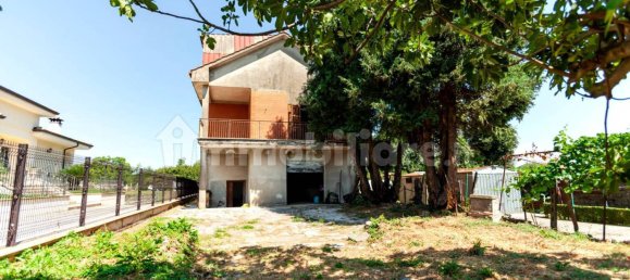 2 bedrooms Villa in Palestrina, Italy No. 80051 2