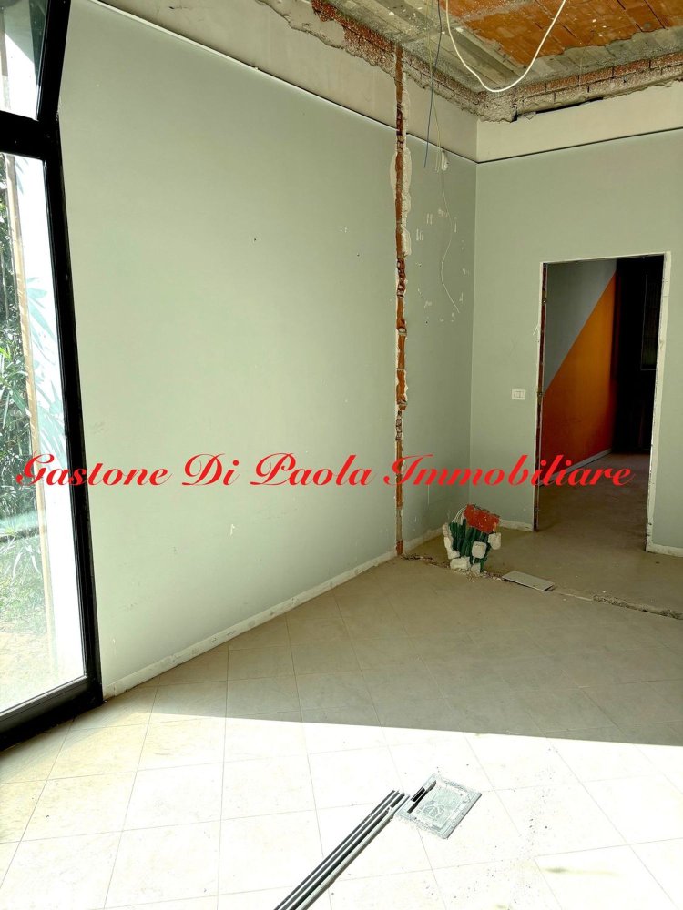 Apartamento de 2 habitaciónes en Milan, Italy No. 240089