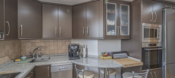 2 bedrooms Penthouse in Estepona, Spain No. 184894 6