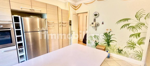 3 Schlafzimmer Wohnung in Rome, Italy, Nr. 222372 20