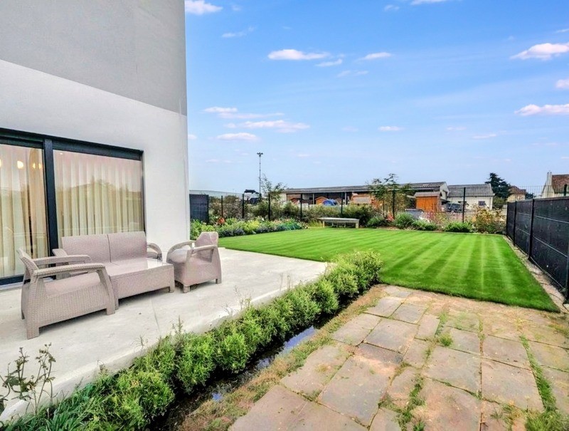 5 bedrooms Villa in Ensisheim, France No. 52174