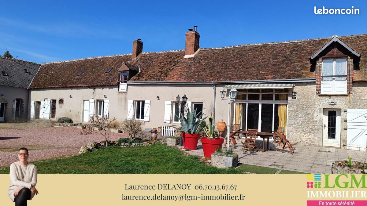 5 bedrooms House in Vendome, France No. 248260