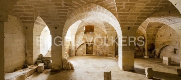 8-Zimmer Haus in Cutrofiano, Italy, Nr. 168088 2