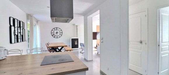 5 bedrooms House in Argenteuil, France No. 307716 8