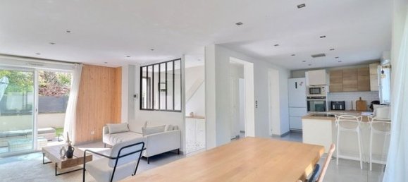 5 bedrooms House in Argenteuil, France No. 307716 4