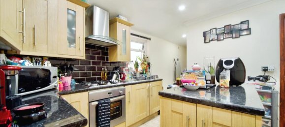 2 bedrooms Apartment in Forest Gate, United Kingdom No. 11449 6