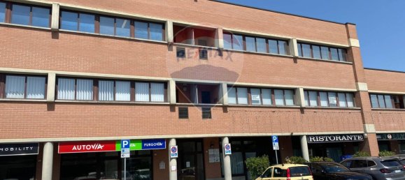 4-Zimmer Büro in Reggio Emilia, Italy, Nr. 119372 2