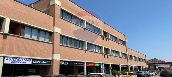 4-Zimmer Büro in Reggio Emilia, Italy, Nr. 119372 3