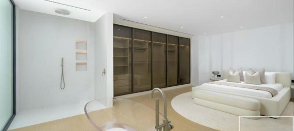 Вилла с 5 спальнями в Jumeirah Islands, ОАЭ № 112114 11