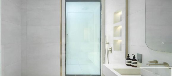 Вилла с 5 спальнями в Jumeirah Islands, ОАЭ № 112114 7