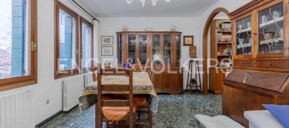 2 bedrooms Apartment in Venice, Italy No. 126136 2
